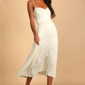 Ivory Floral Jacquard Pleated Satin Midi Dress